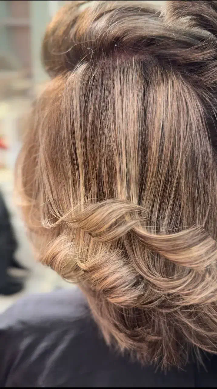 مژه کار/ رنگکار/شنیون کار /میکاپ کار|استخدام درمانی، زیبایی، بهداشتی|تهران, سعادتآباد|دیوار