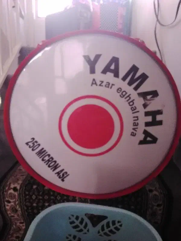 با سلام یک عدد تبل سالم|درام و پرکاشن|سلماس, |دیوار