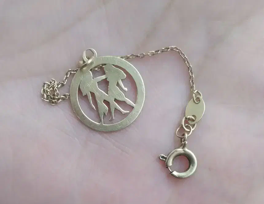 آویز ساعت طلا|جواهرات|زنجان, |دیوار