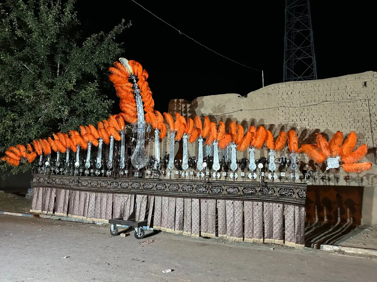 علامت ۲۱ تیغه حاجی جوادی|کلکسیون اشیاء عتیقه|تهران, افسریه شمالی|دیوار