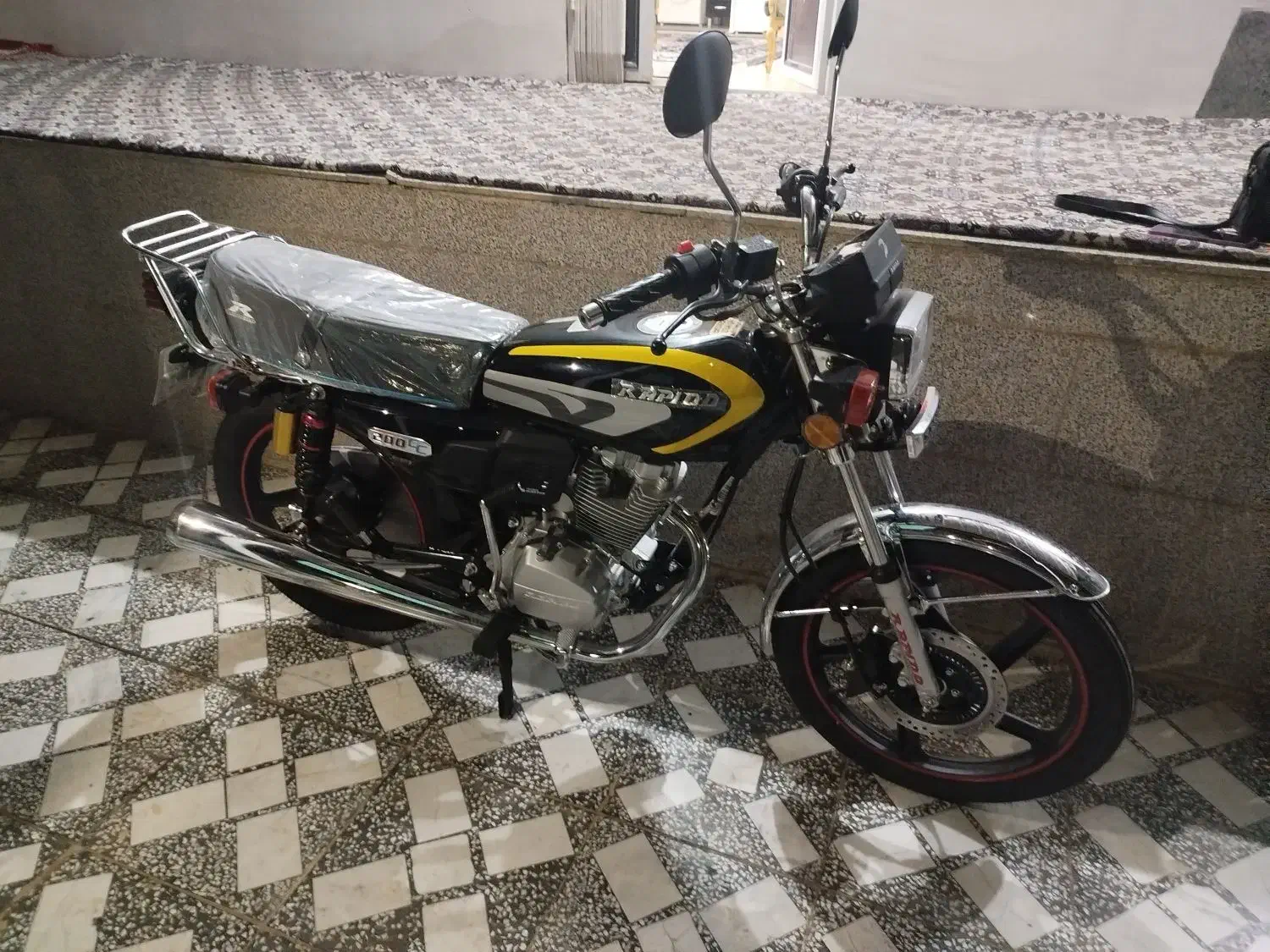 هوندا 200|موتورسیکلت|رشت, چله خانه|دیوار