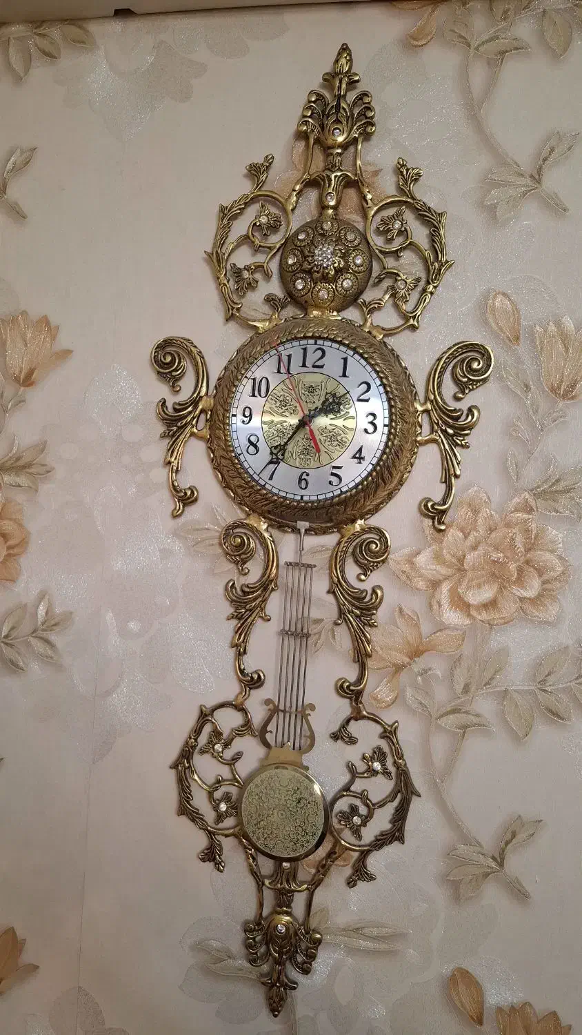 ساعت دیواری برنج|کلکسیون اشیاء عتیقه|تهران, بهداشت|دیوار