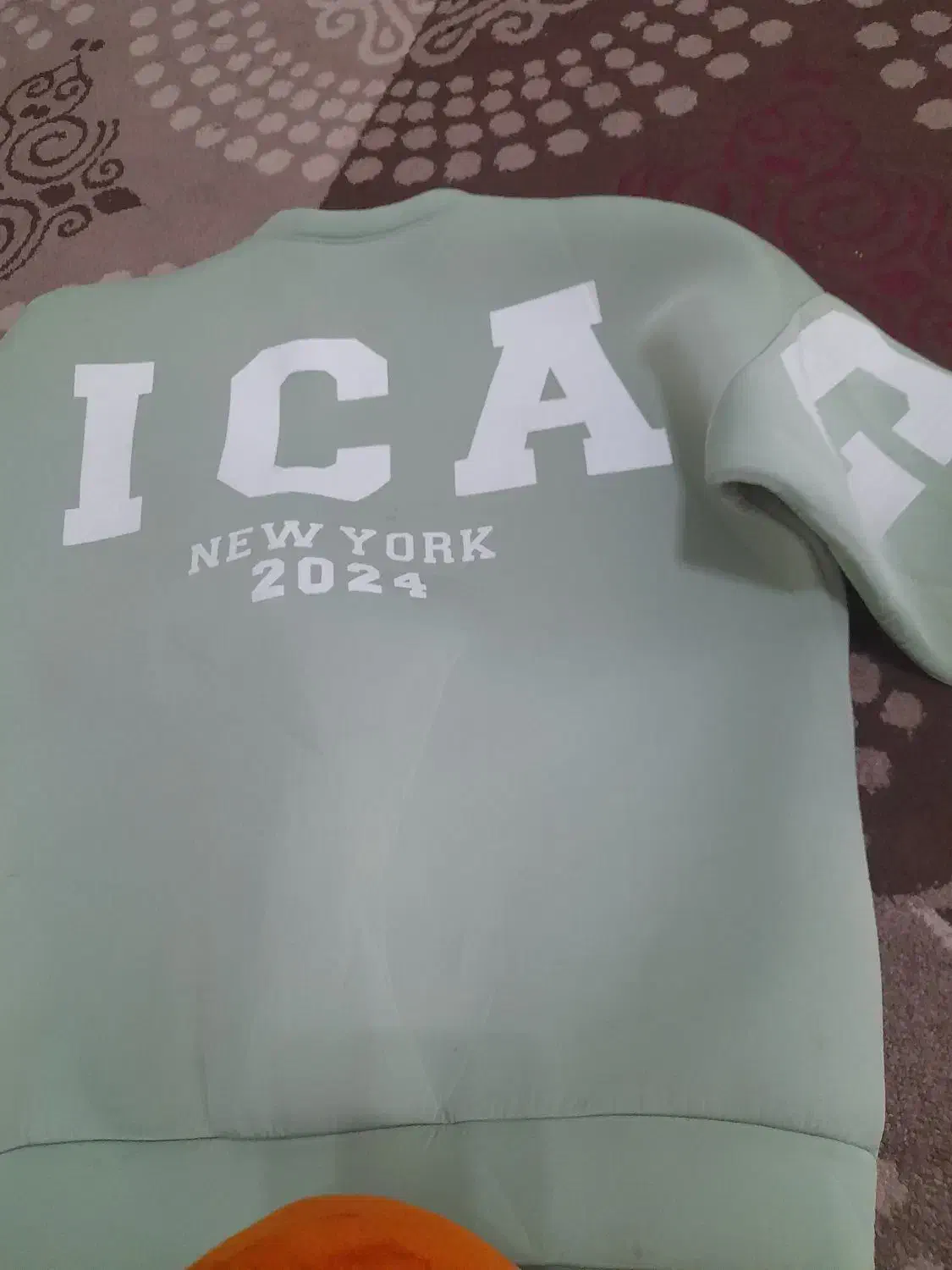 دوعدد لباس گرم ودورس سبز رنگ درحدنو|لباس|شیراز, کوشک میدان|دیوار