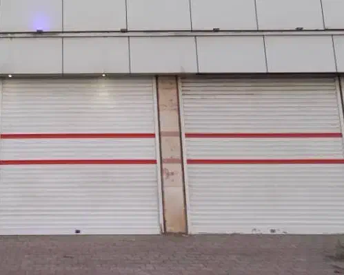 فروش ۳ دهنه مغازه با سند تک برگ مالکیت|فروش مغازه و غرفه|لاهیجان, گلستان|دیوار