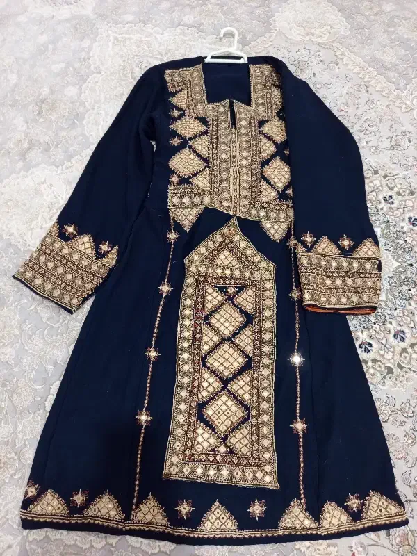 لباس آیینه ای چرخی سفارشی|لباس|زاهدان, |دیوار