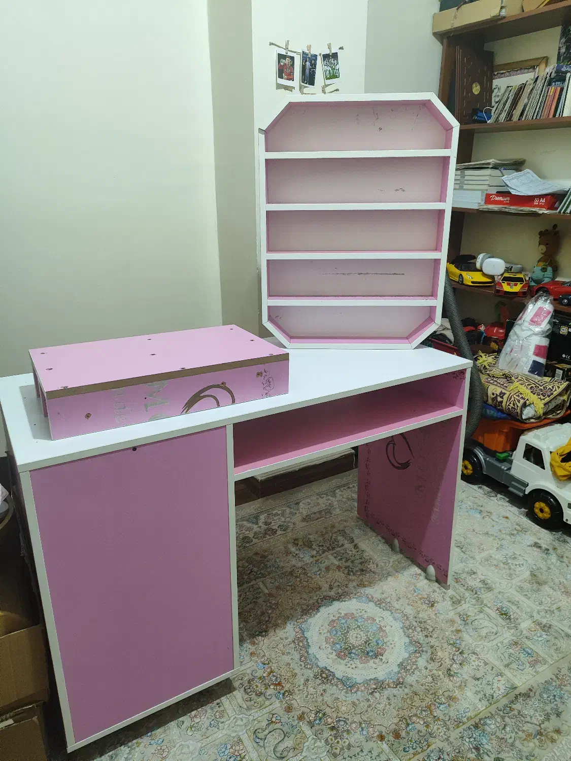 میز ناخن کاری|آرایشگاه و سالن‌های زیبایی|رباط‌کریم, رباط‌کریم|دیوار