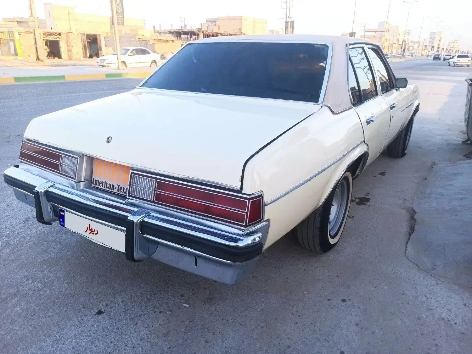 بیوک کرم رنگ سربندر|خودرو کلاسیک|بندر ماهشهر, |دیوار