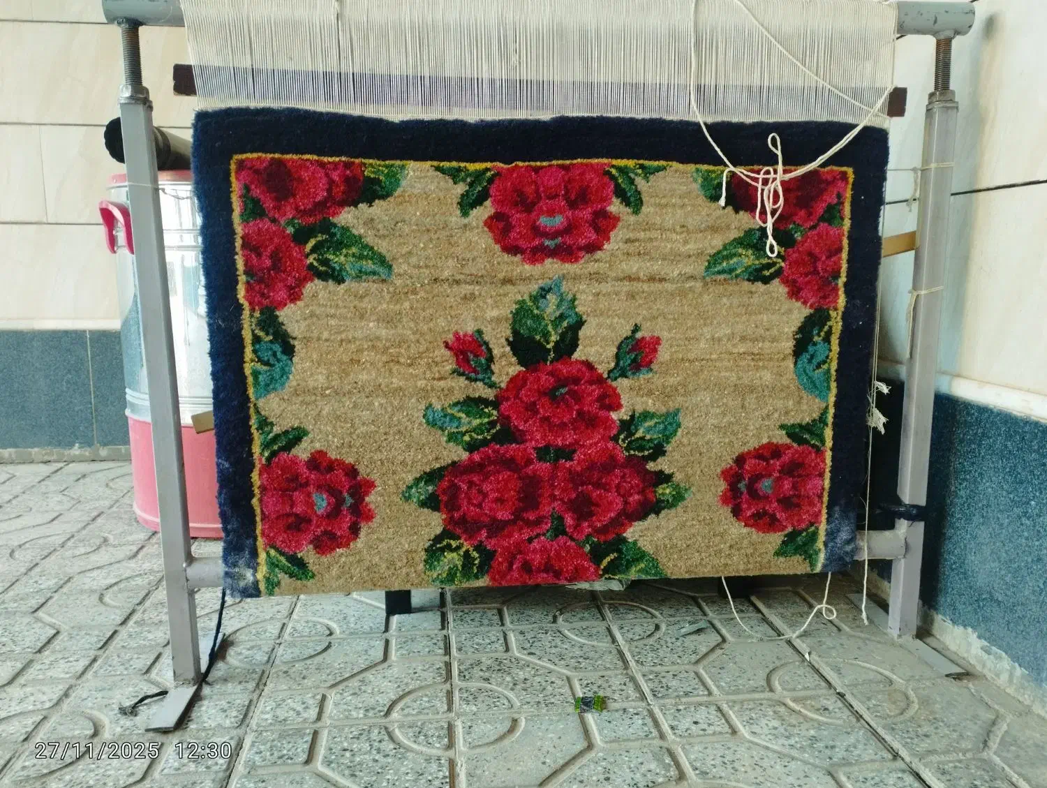 قالی و دار قالی بفروش می رسد|فرش|قصرشیرین, |دیوار