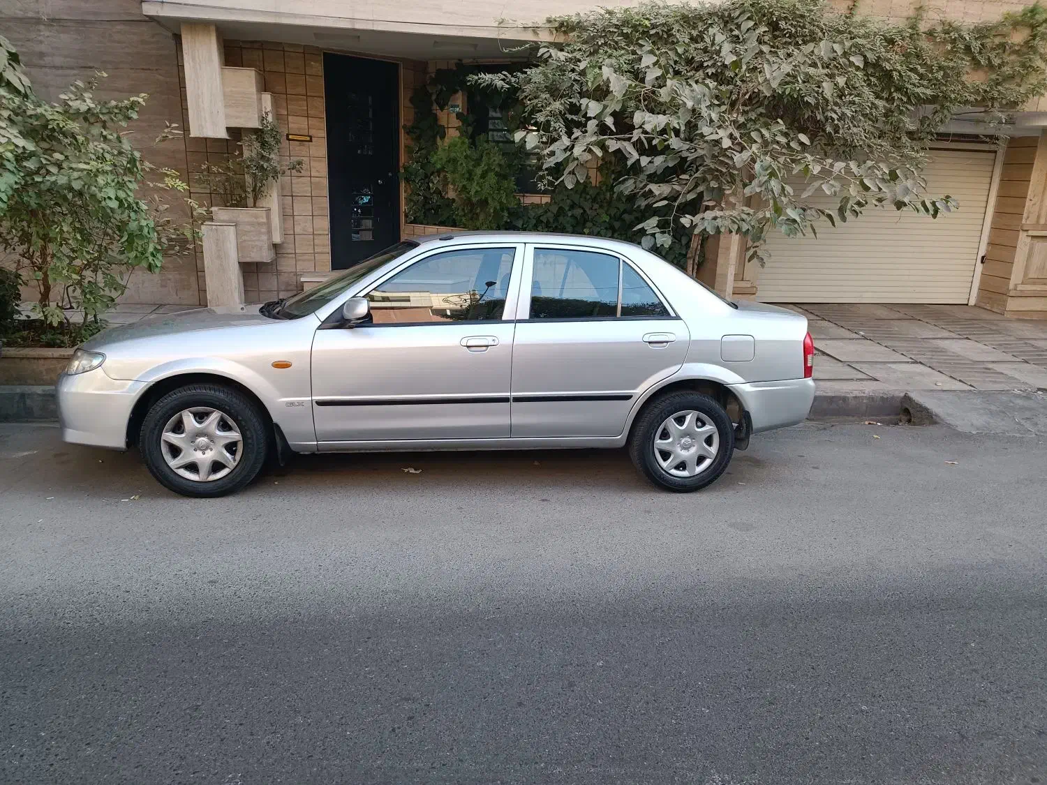 مزدا 323 تیپ دو نقره ای مدل 84|خودرو سواری و وانت|کرج, عظیمیه|دیوار