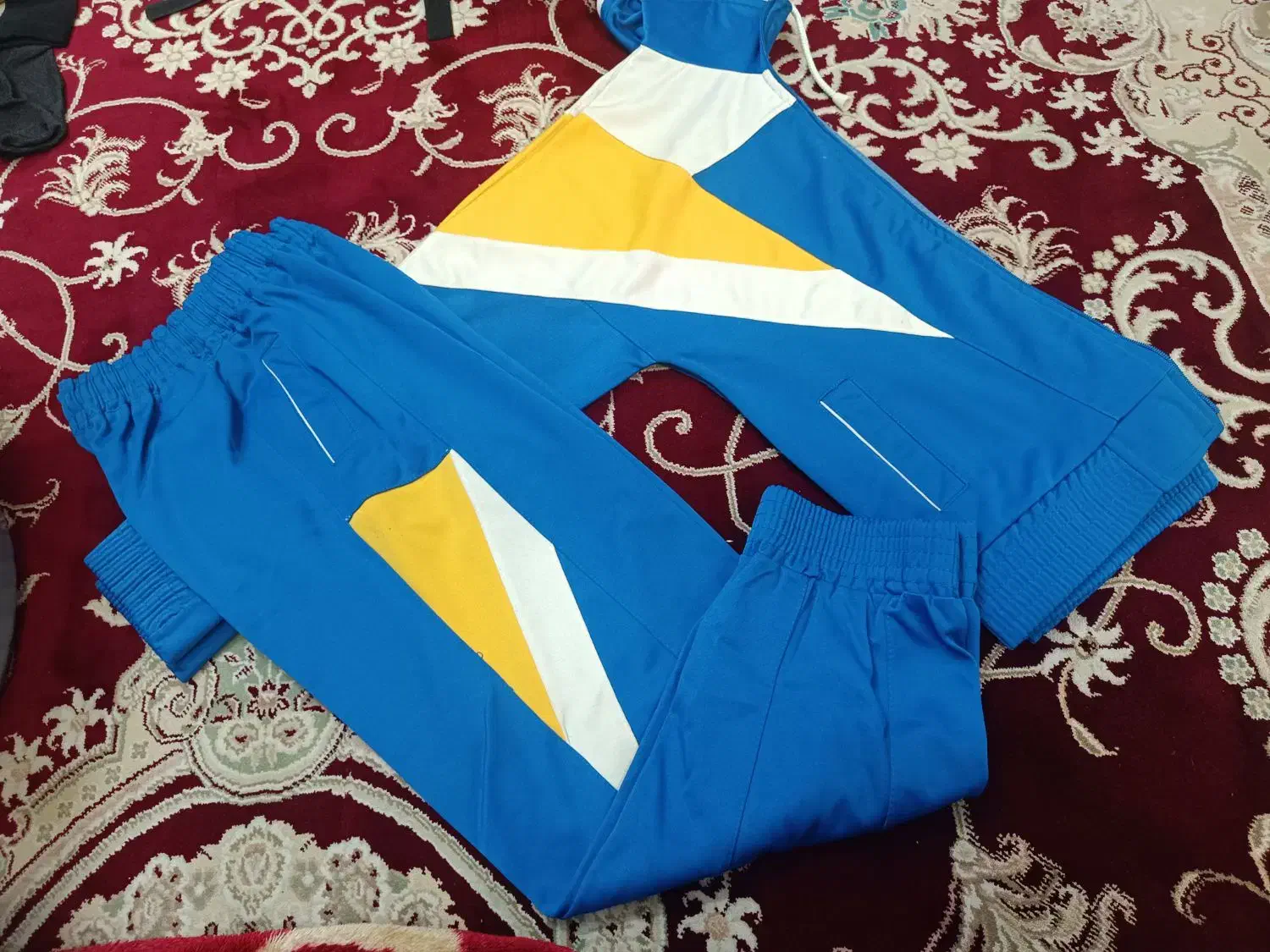 لباس ورزشی|لباس|گلپایگان, |دیوار