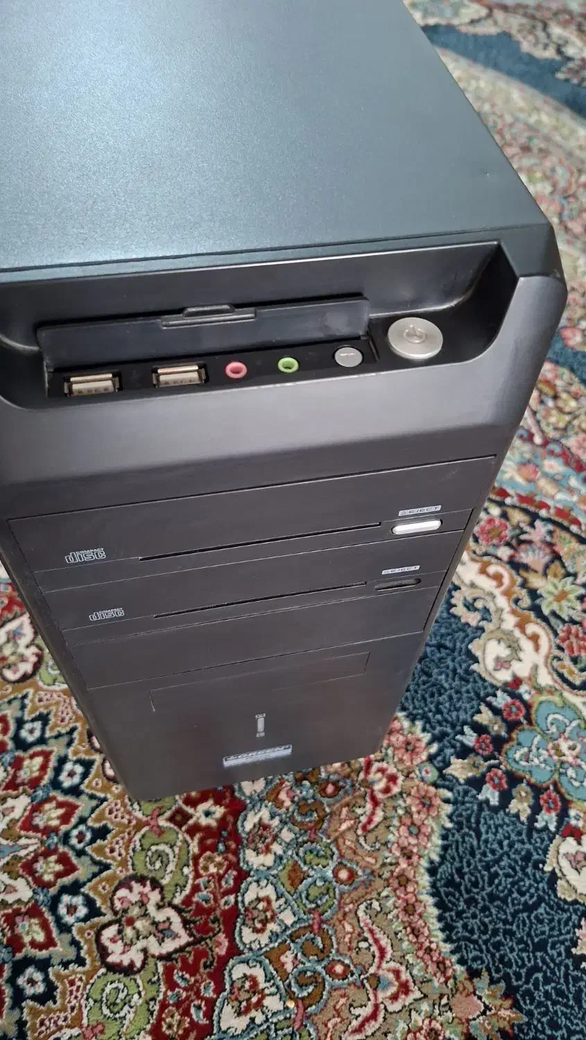 کامپیوتر به همراه تمام وسایل|رایانه رومیزی|کرمان, |دیوار