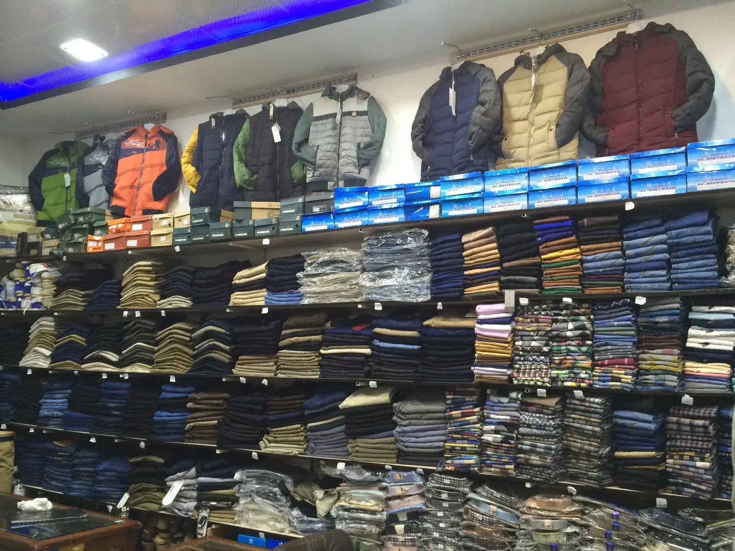 فروش اجناس بوتیک مردانه|لباس|شهرکرد, |دیوار