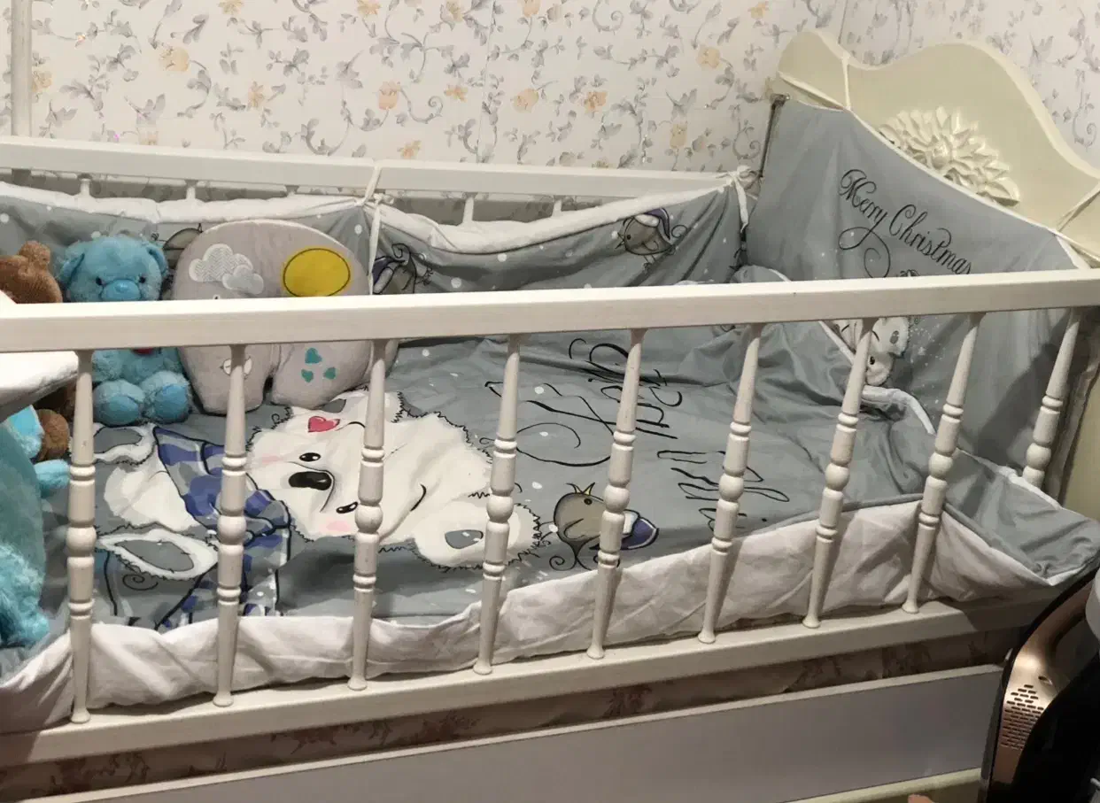 تخت کودک|تخت و صندلی بچه|لنگرود, |دیوار