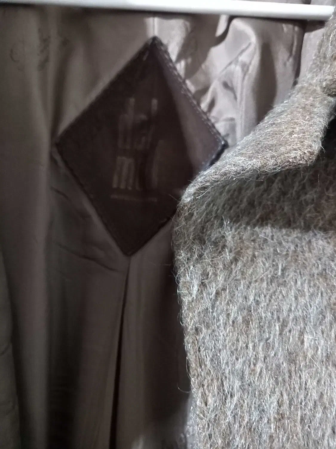 پالتو پشمی برند|لباس|فولادشهر, A4|دیوار