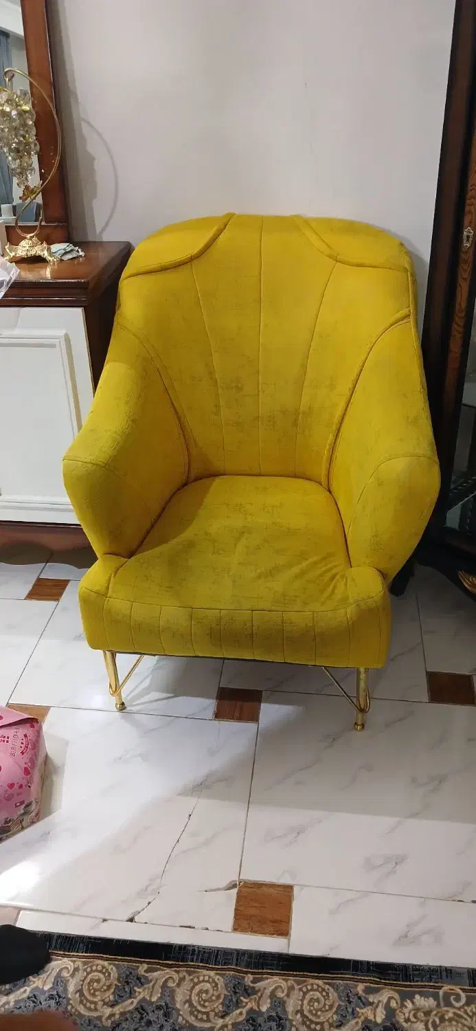 ۱۲۰۰۰۰۰۰تومن|مبلمان خانگی و میز عسلی|چناران, |دیوار