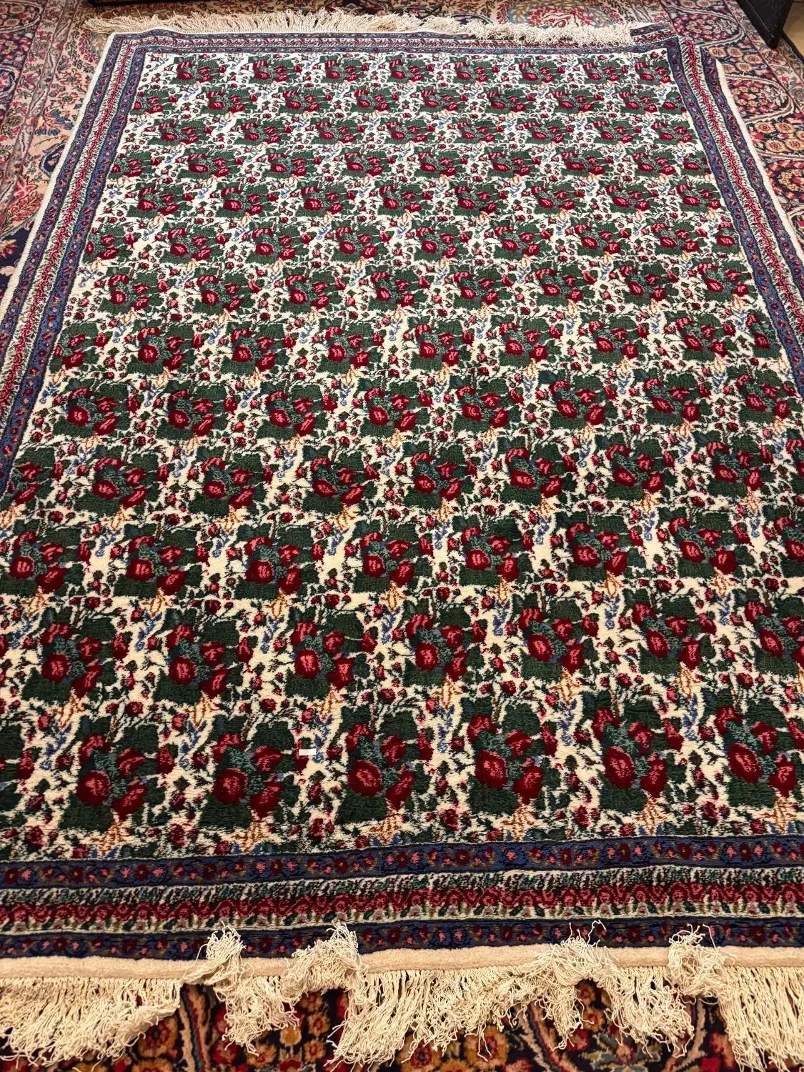 قالی دستباف گل سرخ اسفندقه|فرش|کرمان, |دیوار