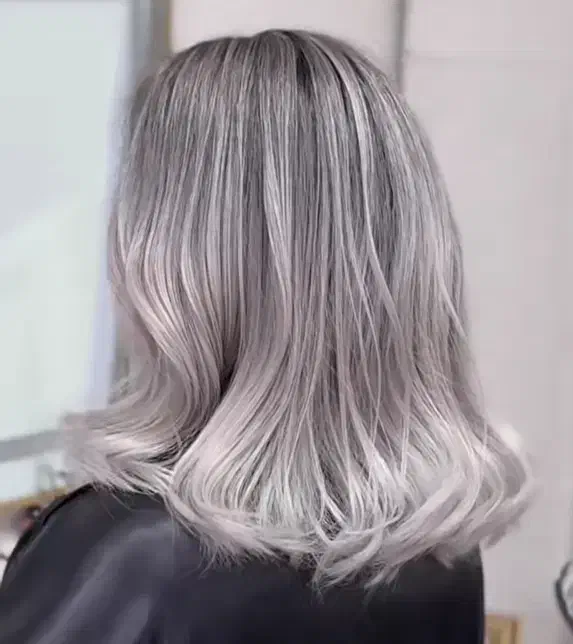 خدمات تخصصی رنگ مو،قیمت هر سایز مو فقط۲/۶۰۰ تا ۳ ت|خدمات آرایشگری و زیبایی|شیراز, وصال|دیوار