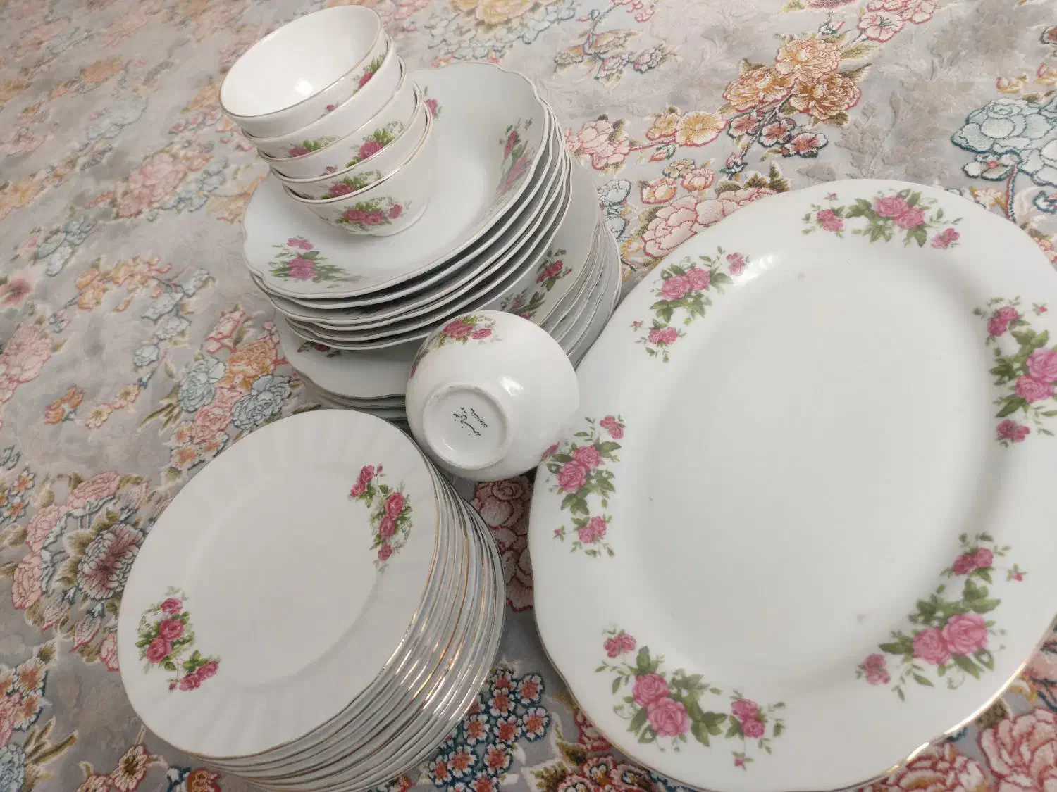 گلسرخی زرین و پنج ستاره|ظروف سرو و پذیرایی|کرمانشاه, |دیوار