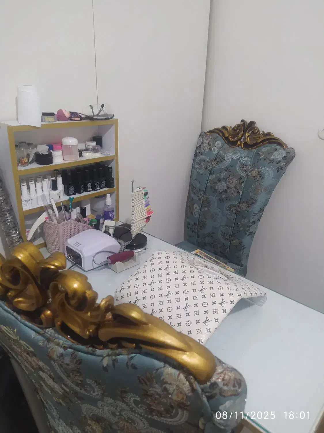 لوازم کاشت ناخن|آرایشگاه و سالن‌های زیبایی|محمدشهر, جعفرآباد|دیوار