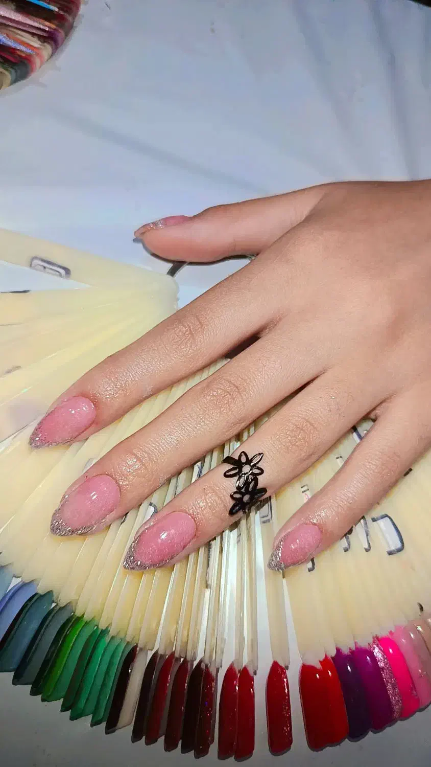 ناخن|خدمات آرایشگری و زیبایی|جهرم, |دیوار