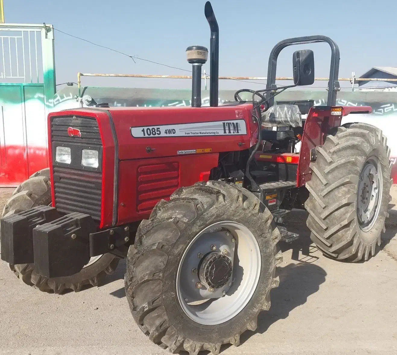 تراکتور 1085 جفت دیفرانسیل|خودرو سنگین|خنداب, |دیوار