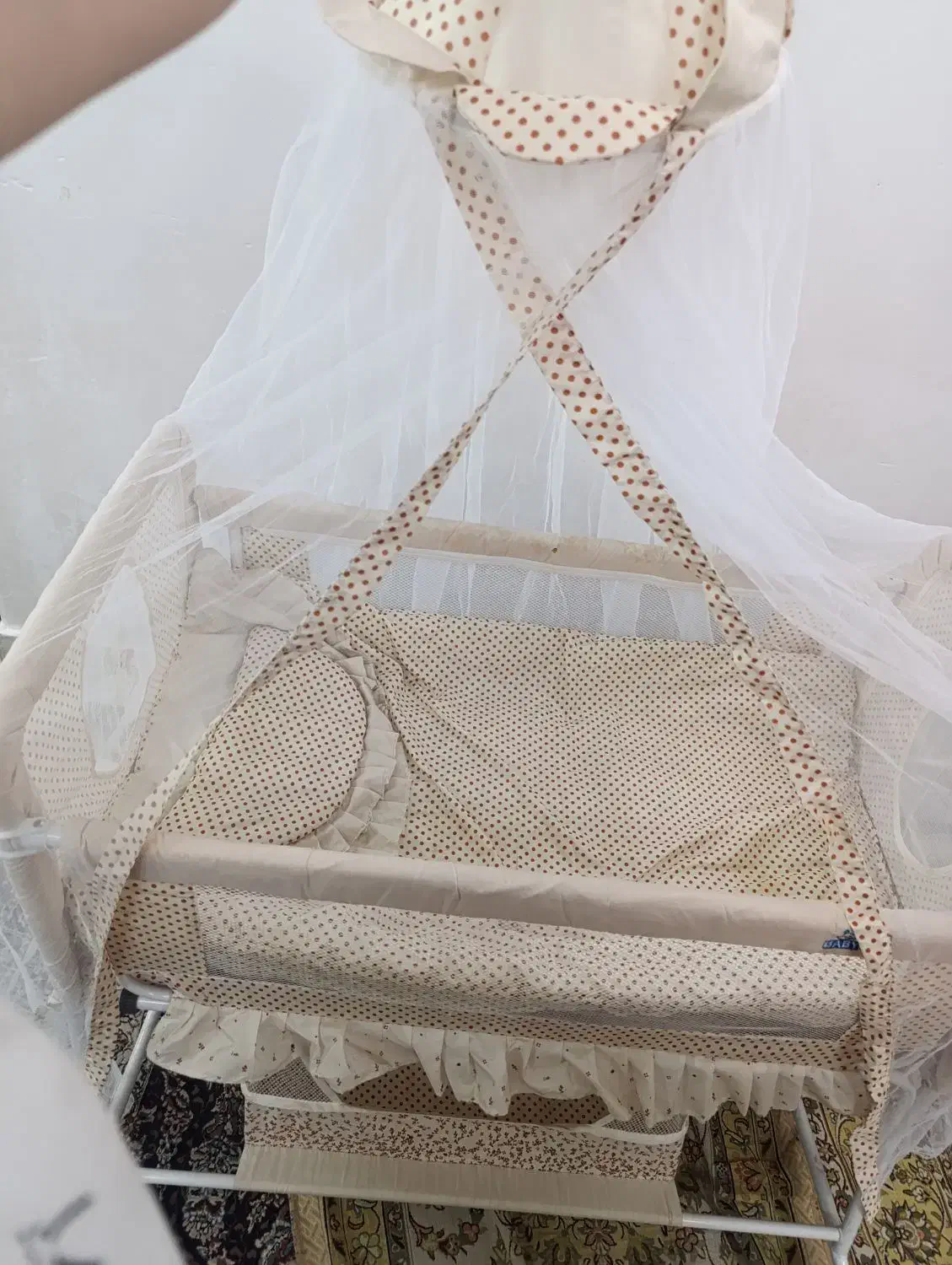 گهواره مارک baby co|تخت و صندلی بچه|قم, هنرستان|دیوار