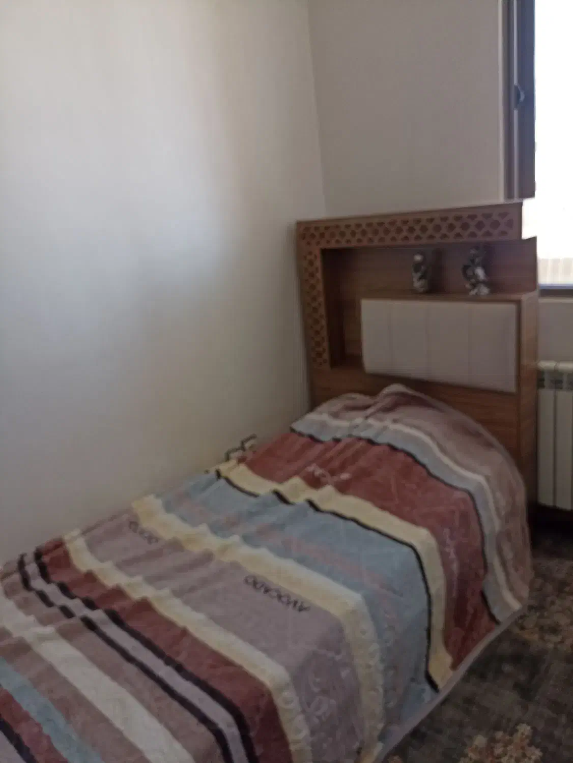 دو تخت یک نفره (بدون تشک)|تخت و سرویس خواب|کرمان, |دیوار