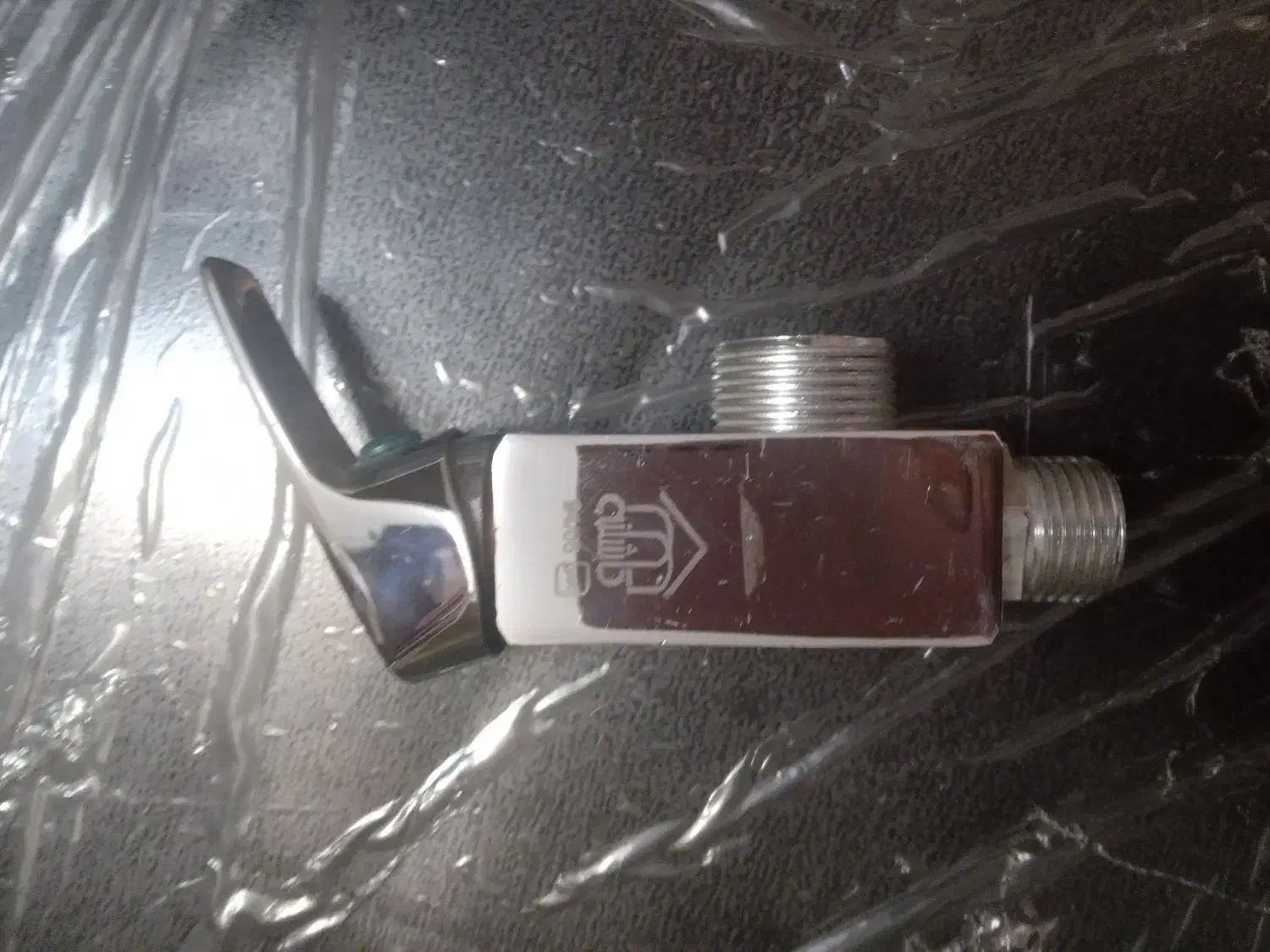 شیر توالت کاشانه|لوازم سرویس بهداشتی|کیش, |دیوار