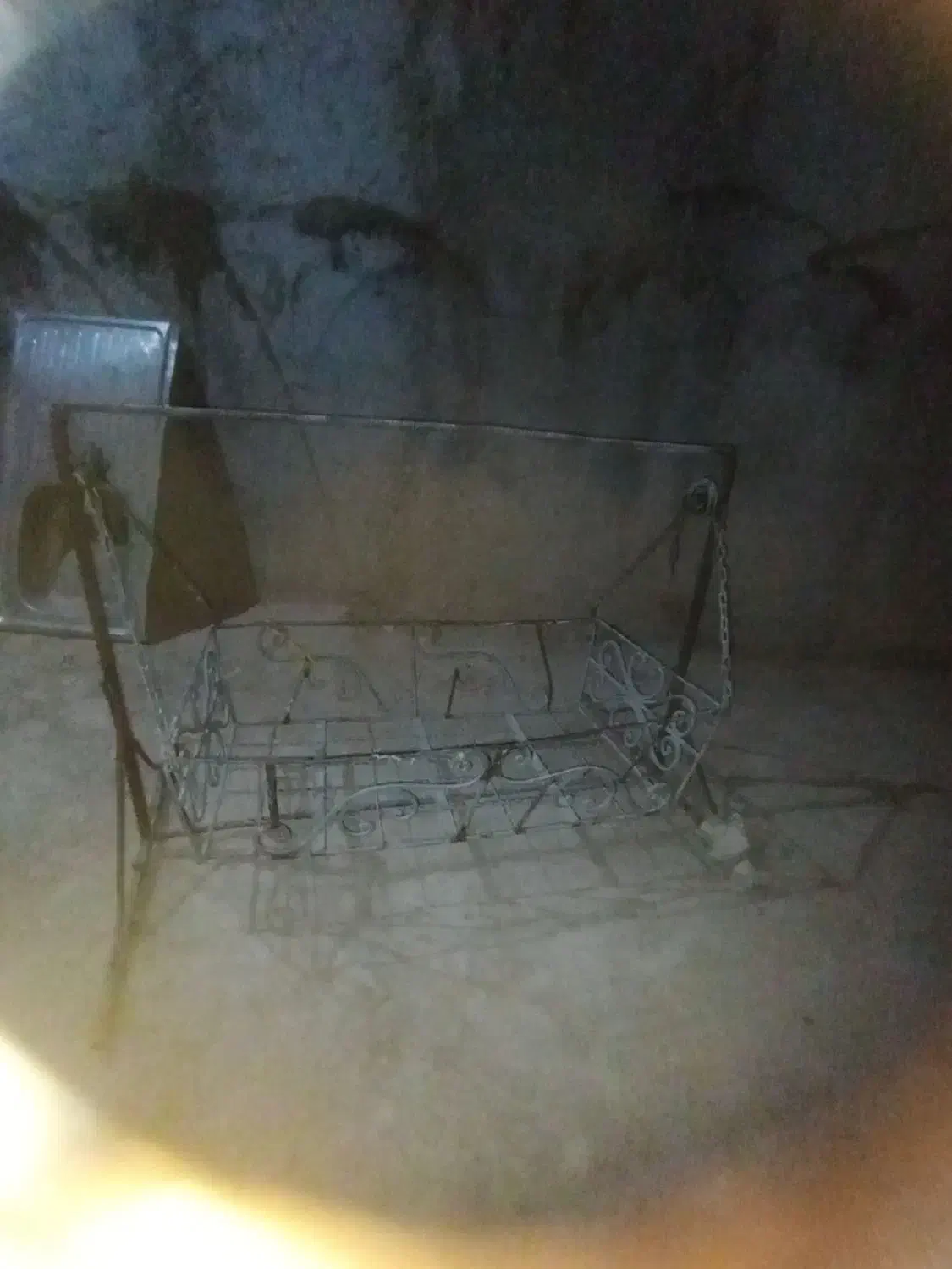 گهواره|تخت و سرویس خواب|آشخانه, |دیوار