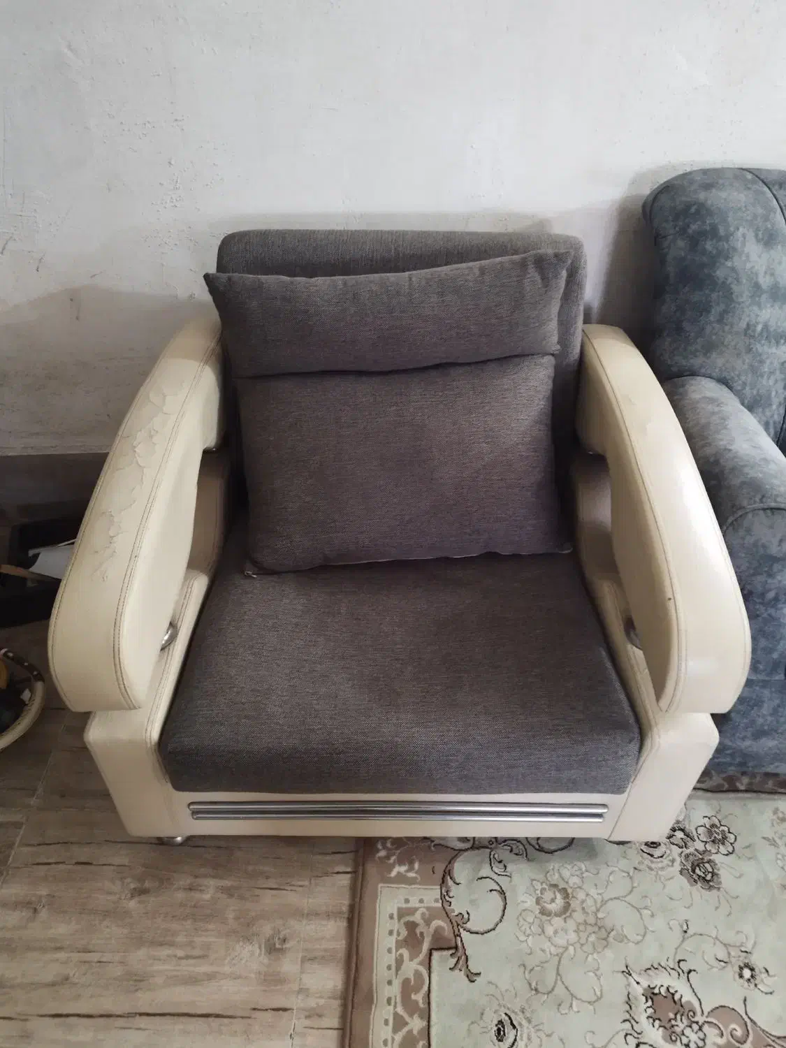 مبل تخت شو|مبلمان خانگی و میز عسلی|گرگان, |دیوار