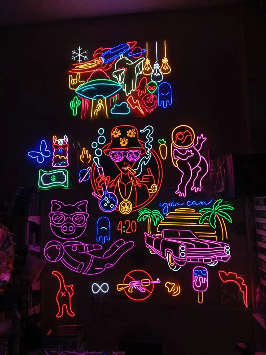 ساخت تخصصی تابلو نئون ، ارسال به سراسر کشور|ریسه و چراغ تزئینی|فردوسیه, |دیوار