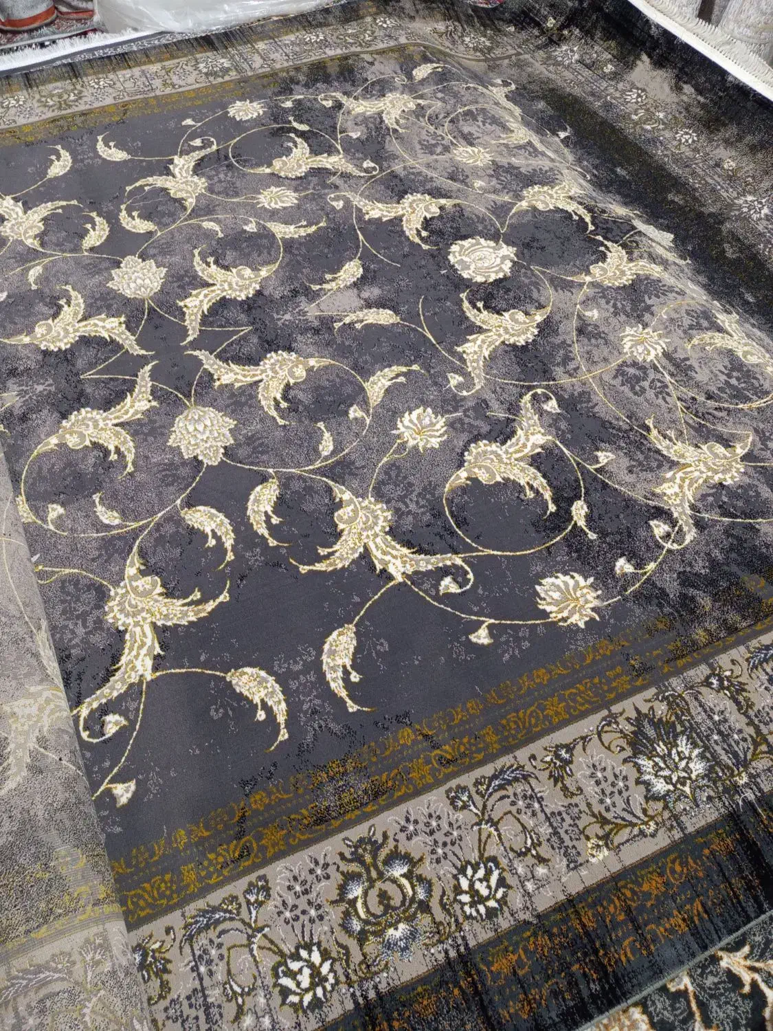 فرش ۱۲و۹متری تمام نخ|فرش|محمدشهر, همایون ویلا|دیوار