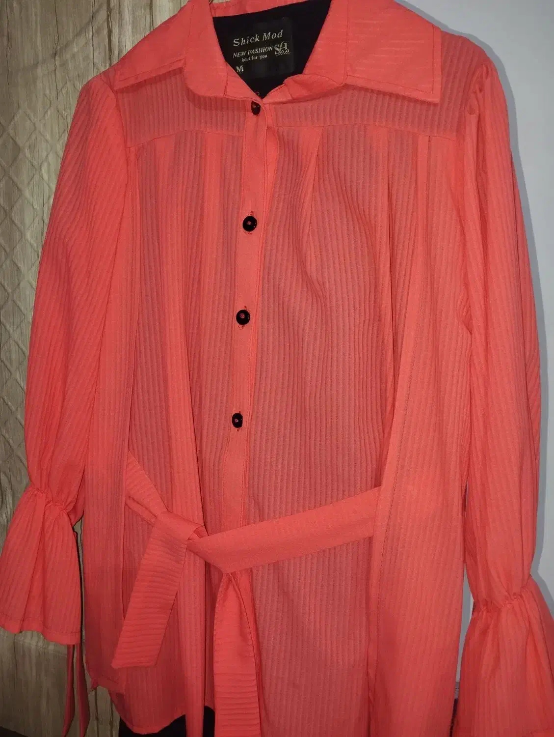 میدان اناز|لباس|سمنان, |دیوار