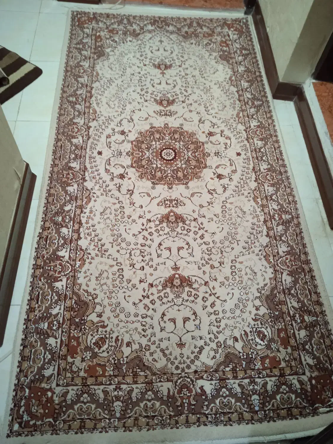 فرش مارال گل نقش کاشان|فرش|بندر انزلی, معلم|دیوار