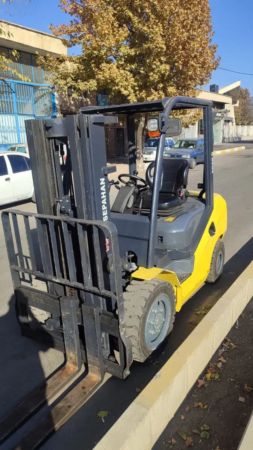 لیفتراک سپاهان 3تن دیزل|خودرو سنگین|ری, تقی آباد|دیوار