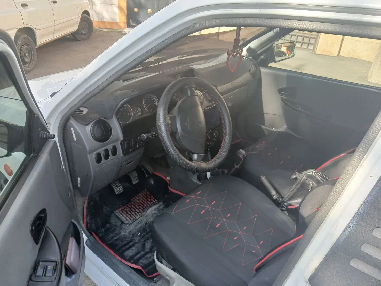 پراید وانت مدل ۹۸ بی رنگ|خودرو سواری و وانت|قم, شهرک فاطمیه|دیوار