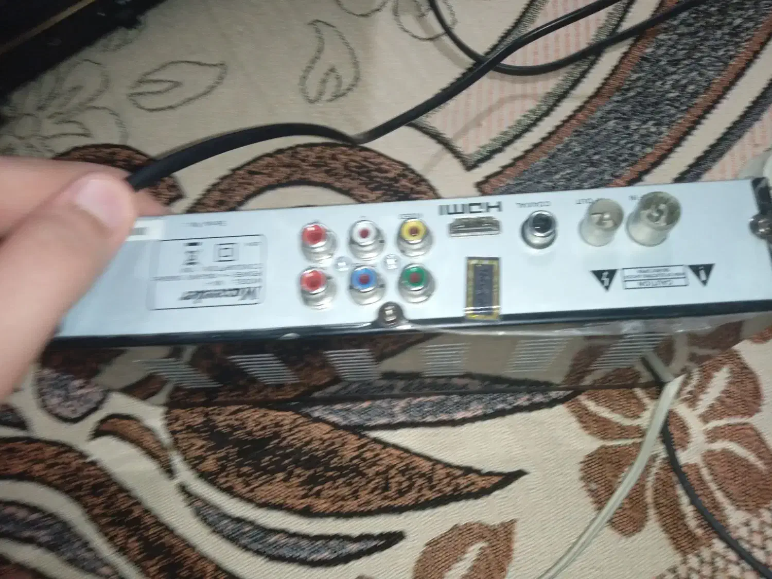 2عدد تلویزیون ویک دیجیتال|تلویزیون و پروژکتور|شوشتر, |دیوار