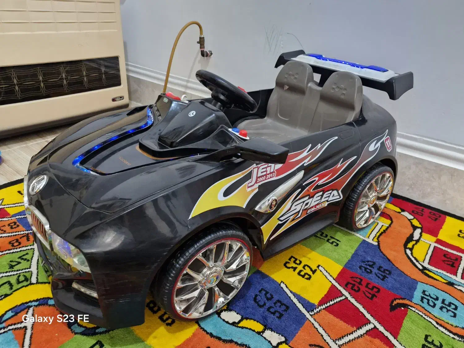 فروش ماشین شارژی کاملا سالم|اسباببازی بچه|نیریز, |دیوار