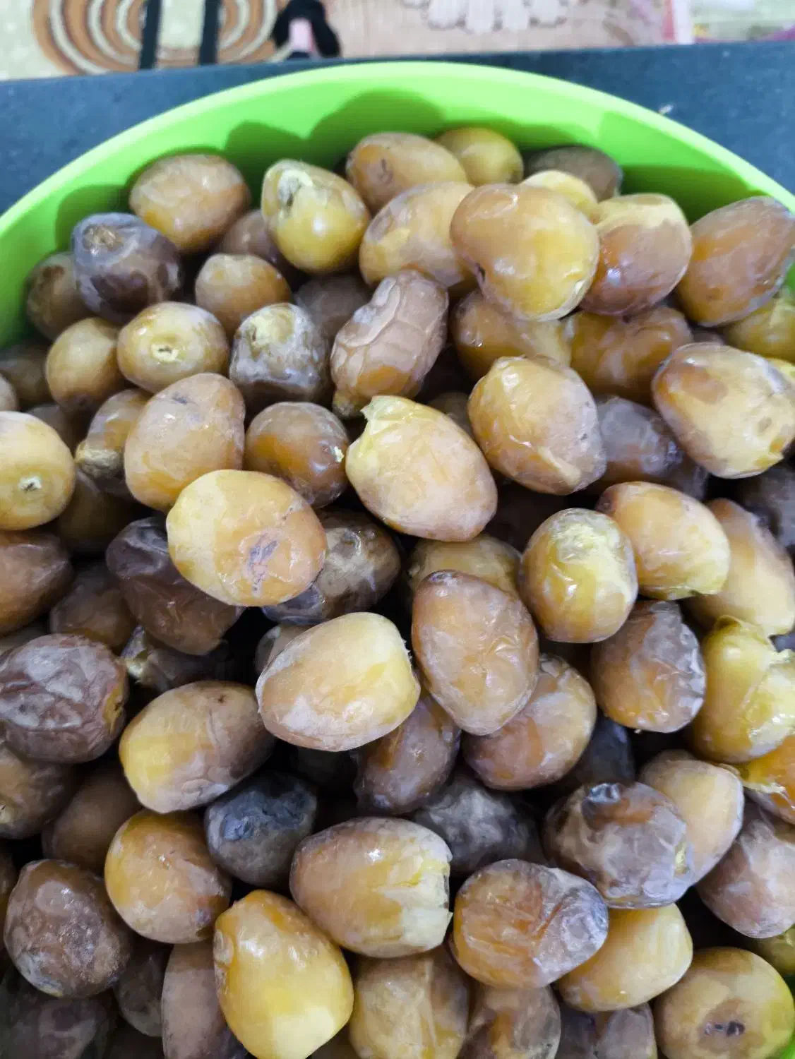 دمیت برحی|گل و گیاه طبیعی|آبپخش, |دیوار