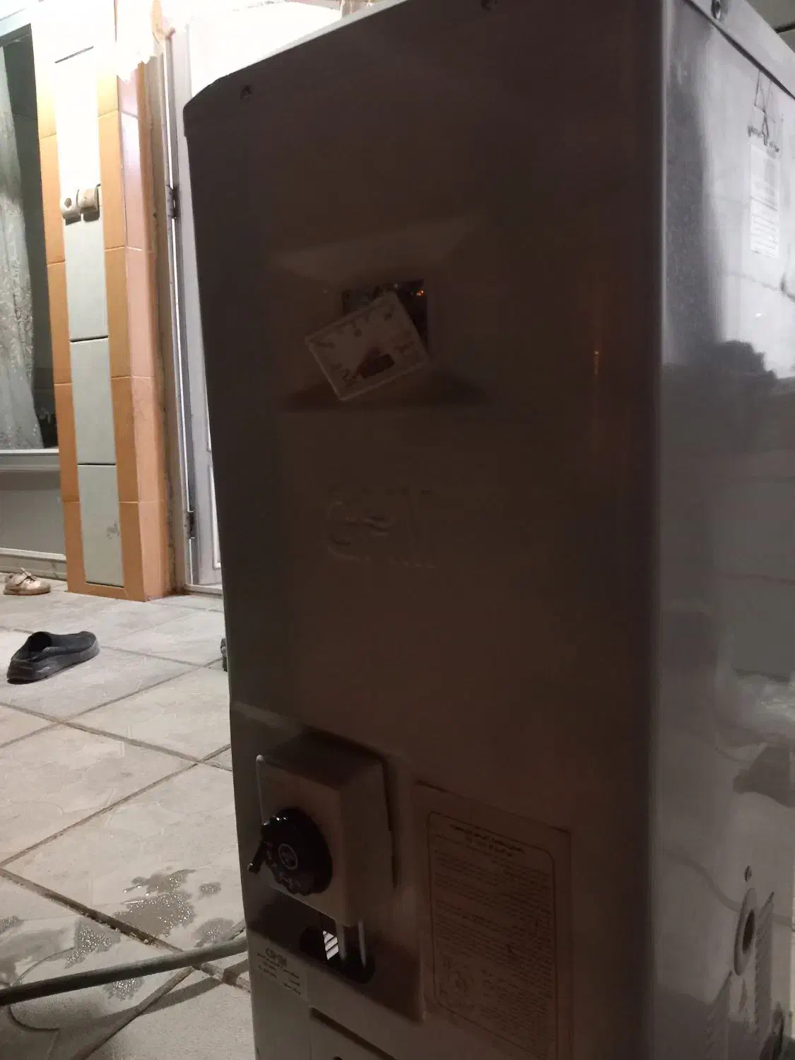 آبگرمکن مخزنی ۵۰ لیتری دیواری|آبگرمکن، پکیج، شوفاژ|چنارود, |دیوار