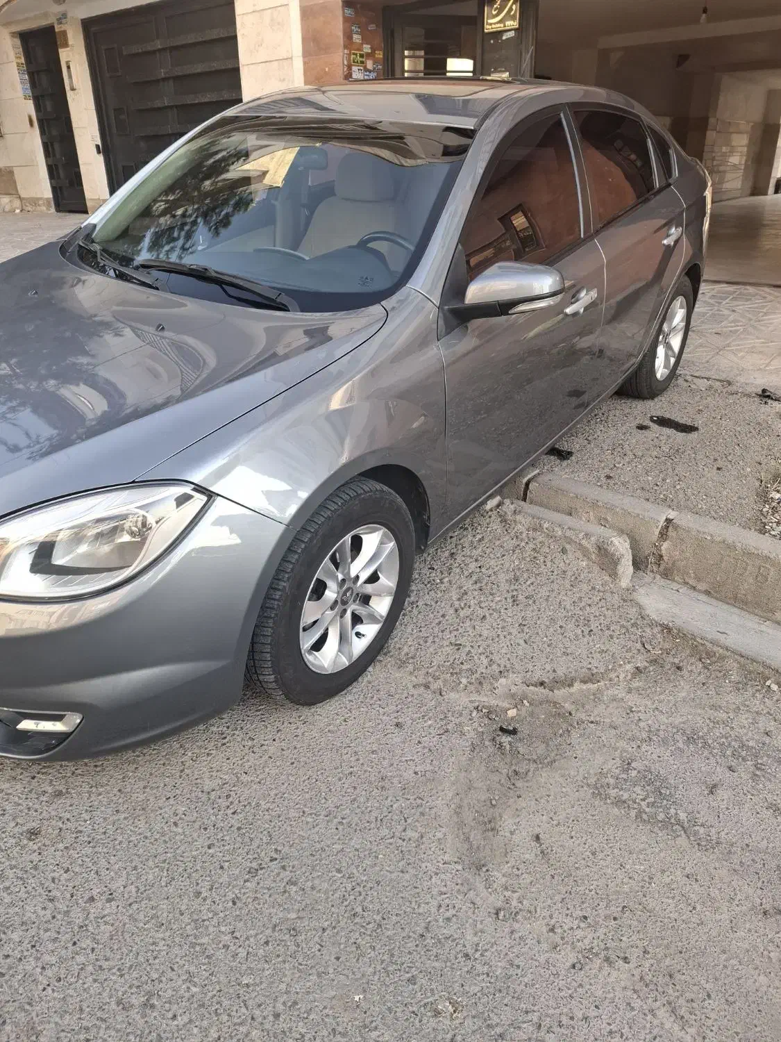 برلیانس ۳۳۰ اتومات مدل اخر ۹۵|خودرو سواری و وانت|کرج, عظیمیه|دیوار