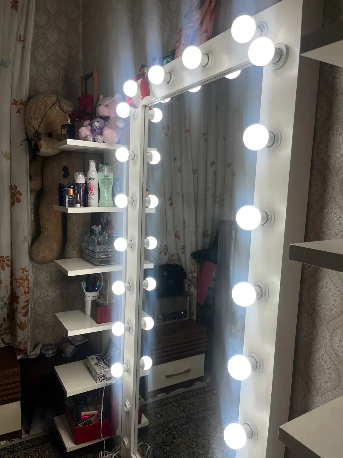 آینه چراغ دار و شلف چوب اصل|آینه|تهران, هفت حوض|دیوار