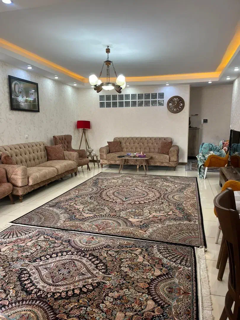 آپارتمان ۱۰۰ متری شقایق غربی روبه افتاب|اجارهٔ آپارتمان|کرج, گلشهر|دیوار