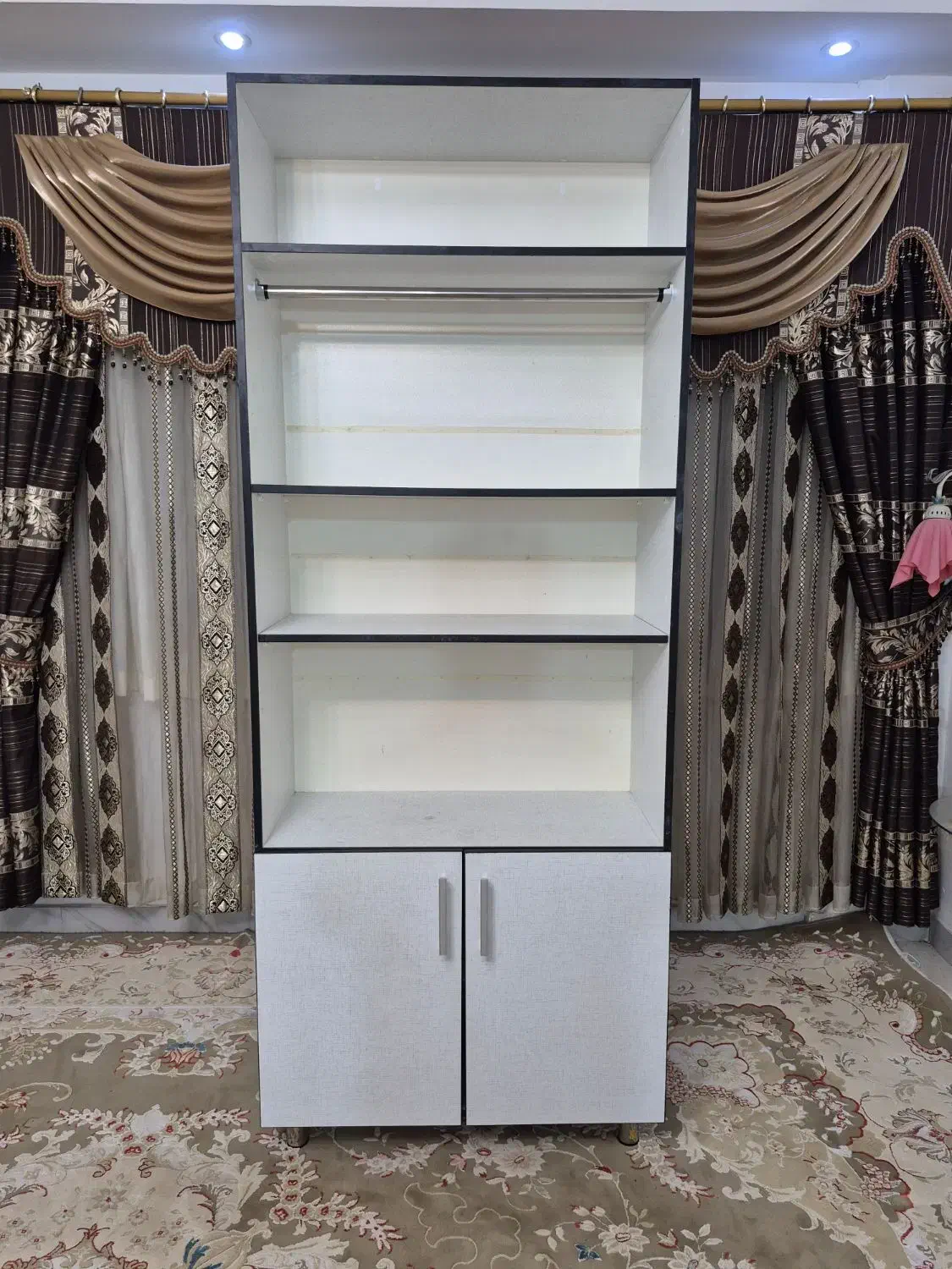 کتابخانه و کمدلباس|کتابخانه، شلف، قفسه‌های دیواری|رشت, کوی غلام نیا|دیوار