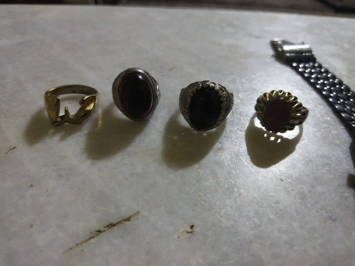 ساعت وانگشتر|ساعت|خمینی‌شهر, |دیوار