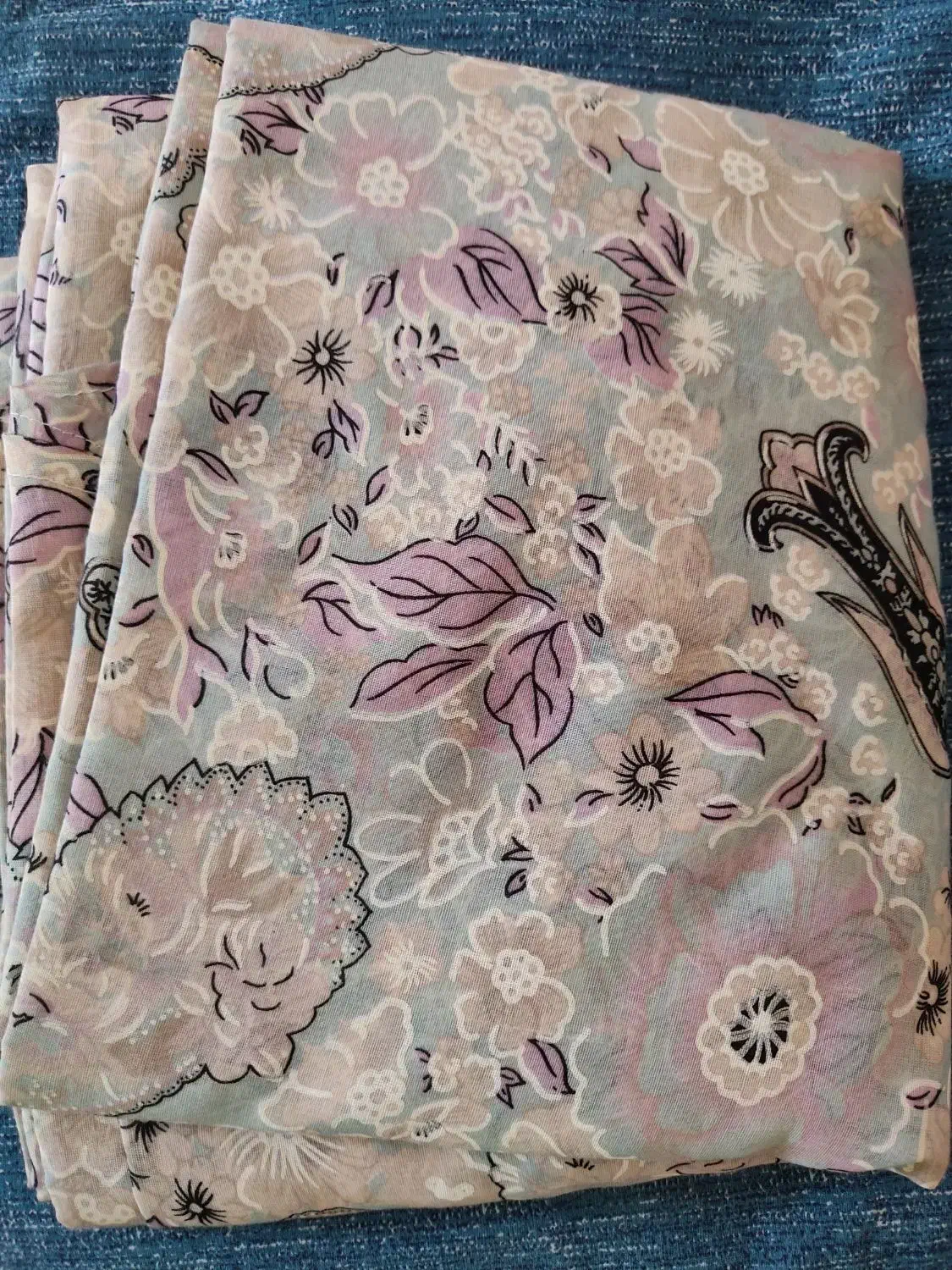 چادری دوخته شده و قواره ای بقیمت حراج|لباس|زنجان, |دیوار