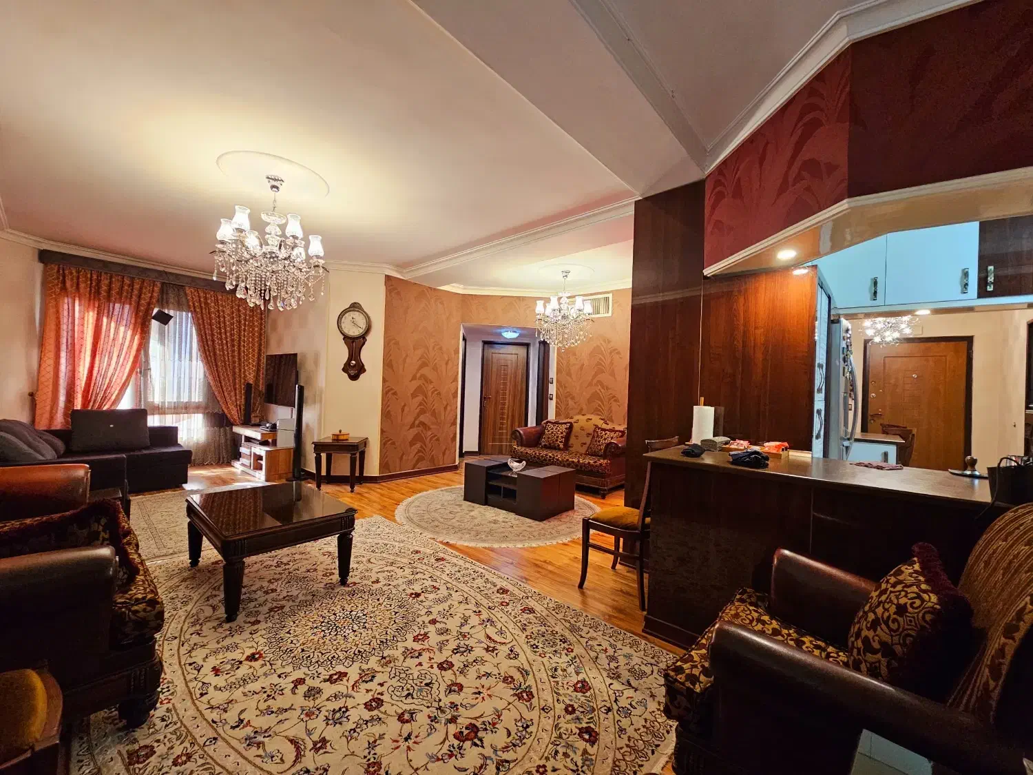 رهن واحد ۹۰ متری در هروی فول امکانات/دو خواب /لوکس