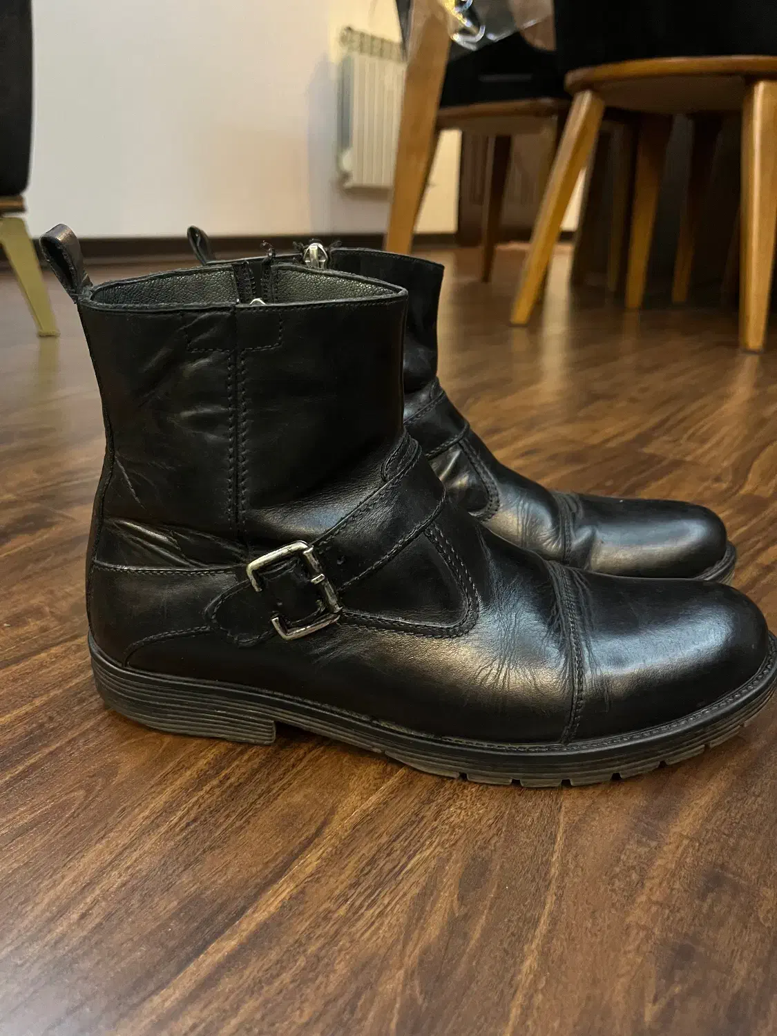 چکمه چرم مردانه سایز ۳۹ تمیز و شیک و اوریجینال|کیف، کفش، کمربند|رشت, صفاری|دیوار