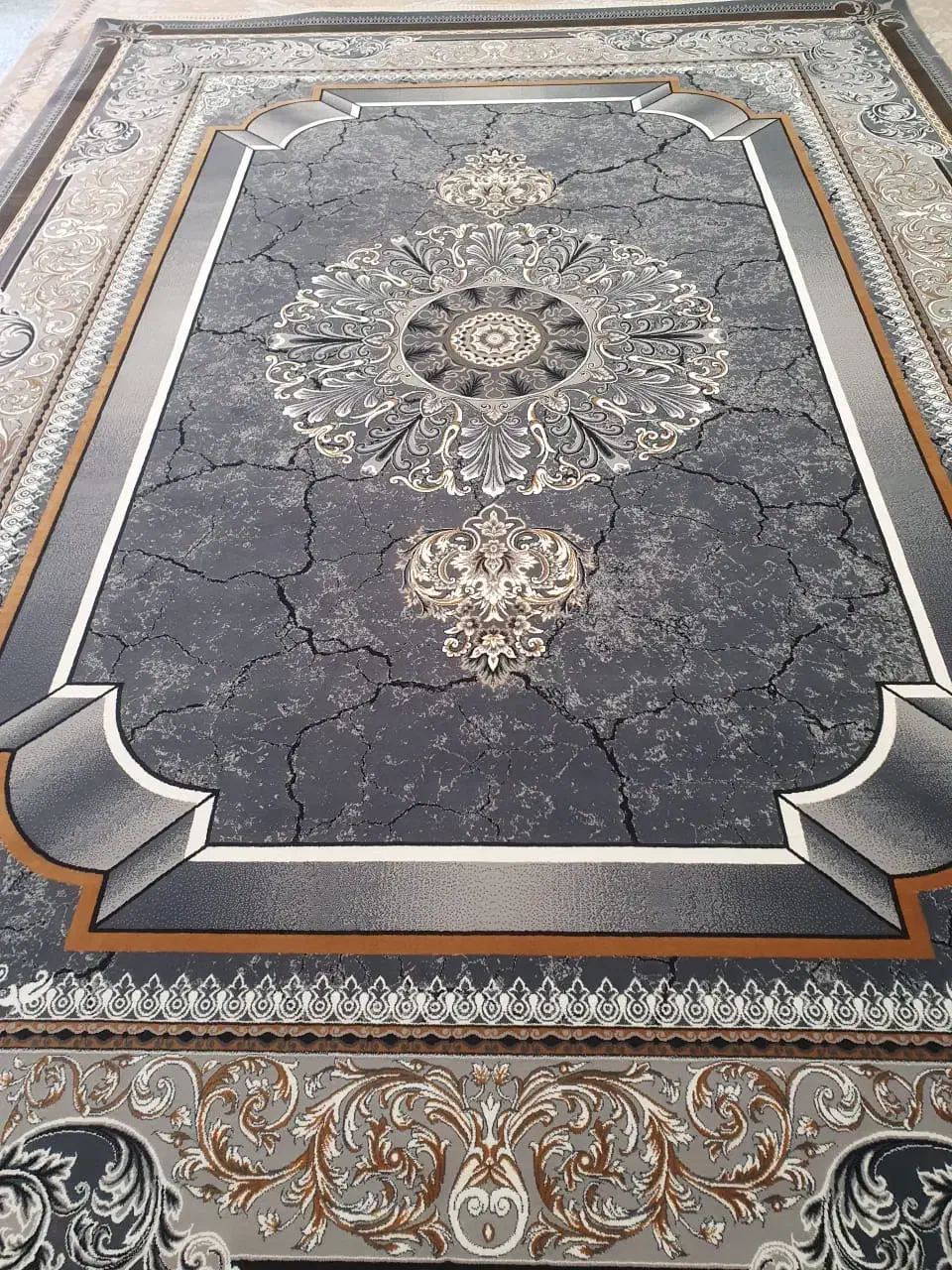 انواع فرش هایه تخفیفی دیزاین ۱۰۰۰|فرش|میانه, |دیوار