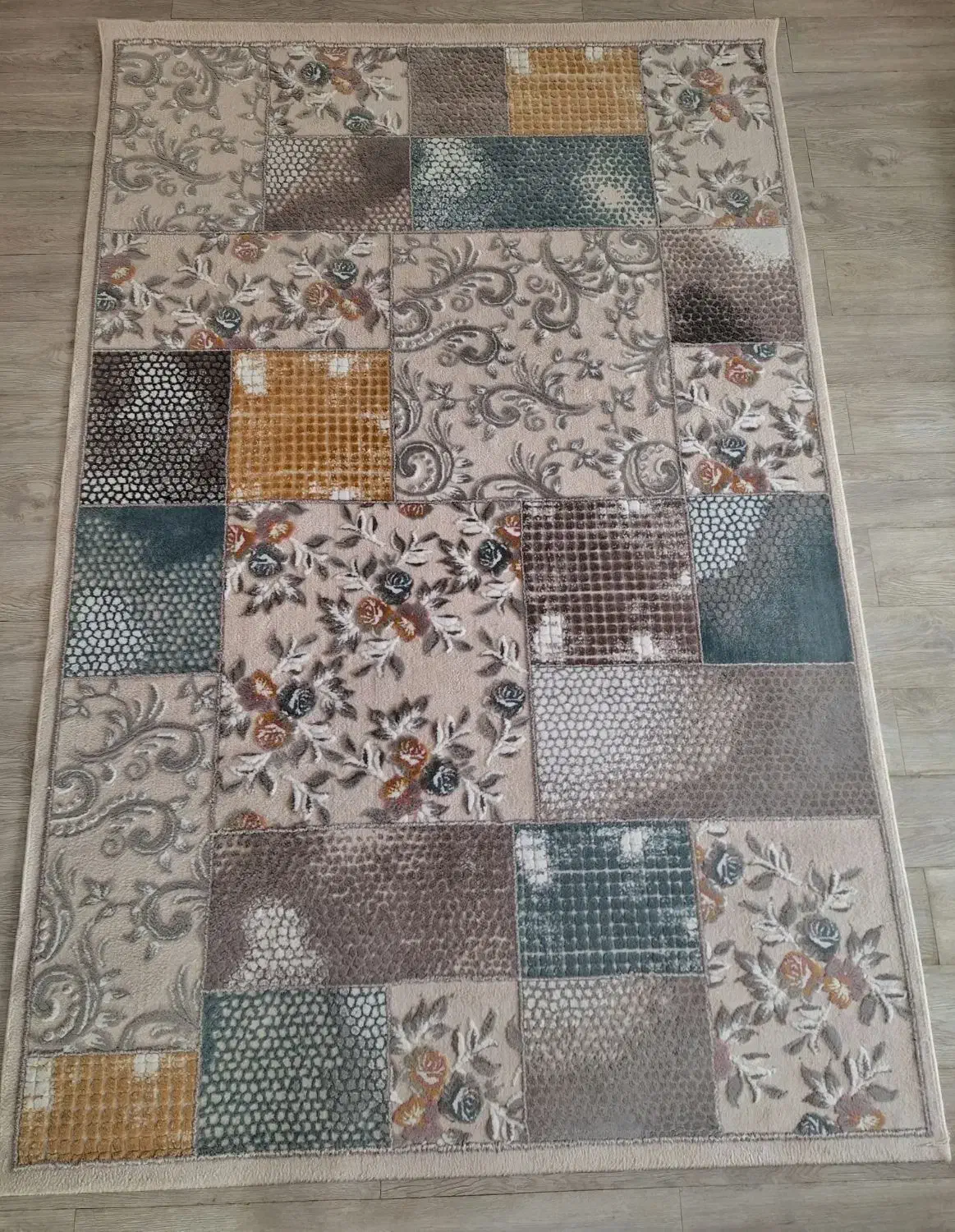 فرش ۴ متری|فرش|رشت, کوی طالقانی|دیوار